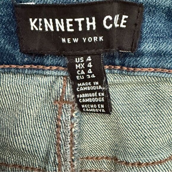 Kenneth Cole Women's Size 4 Straight Leg Blue Jeans Button Fly Distressed Denim - Picture 6 of 8